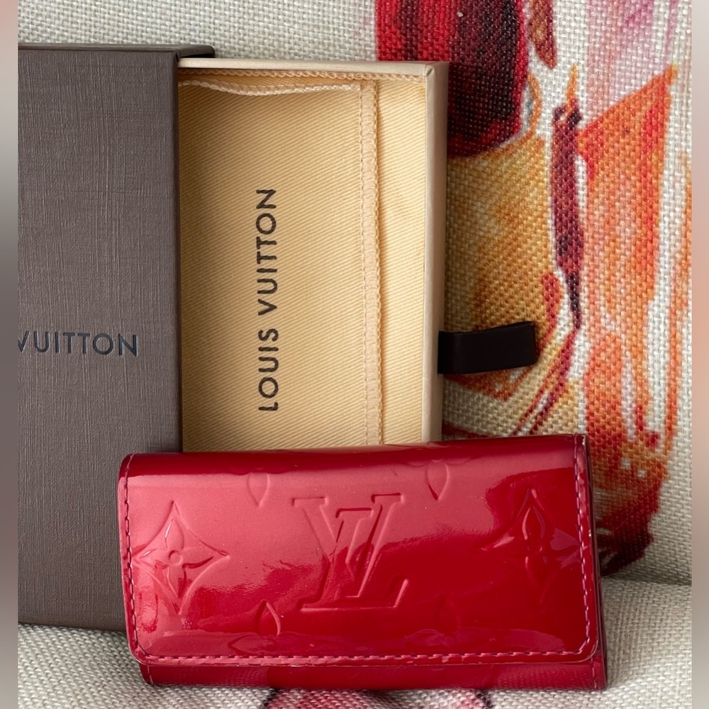 LOUIS VUITTON Vernis 4 Key Holder Monogram W/Box & Dustbag⭐️💯Authentic ⭐️COA⭐️